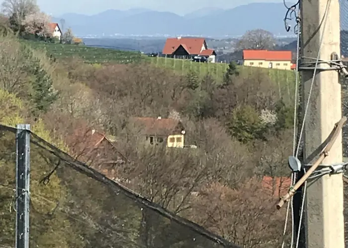 Neuhold كيتسك إيم زاوزال