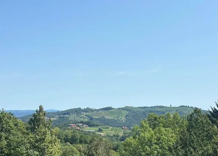 Neuhold * كيتسك إيم زاوزال